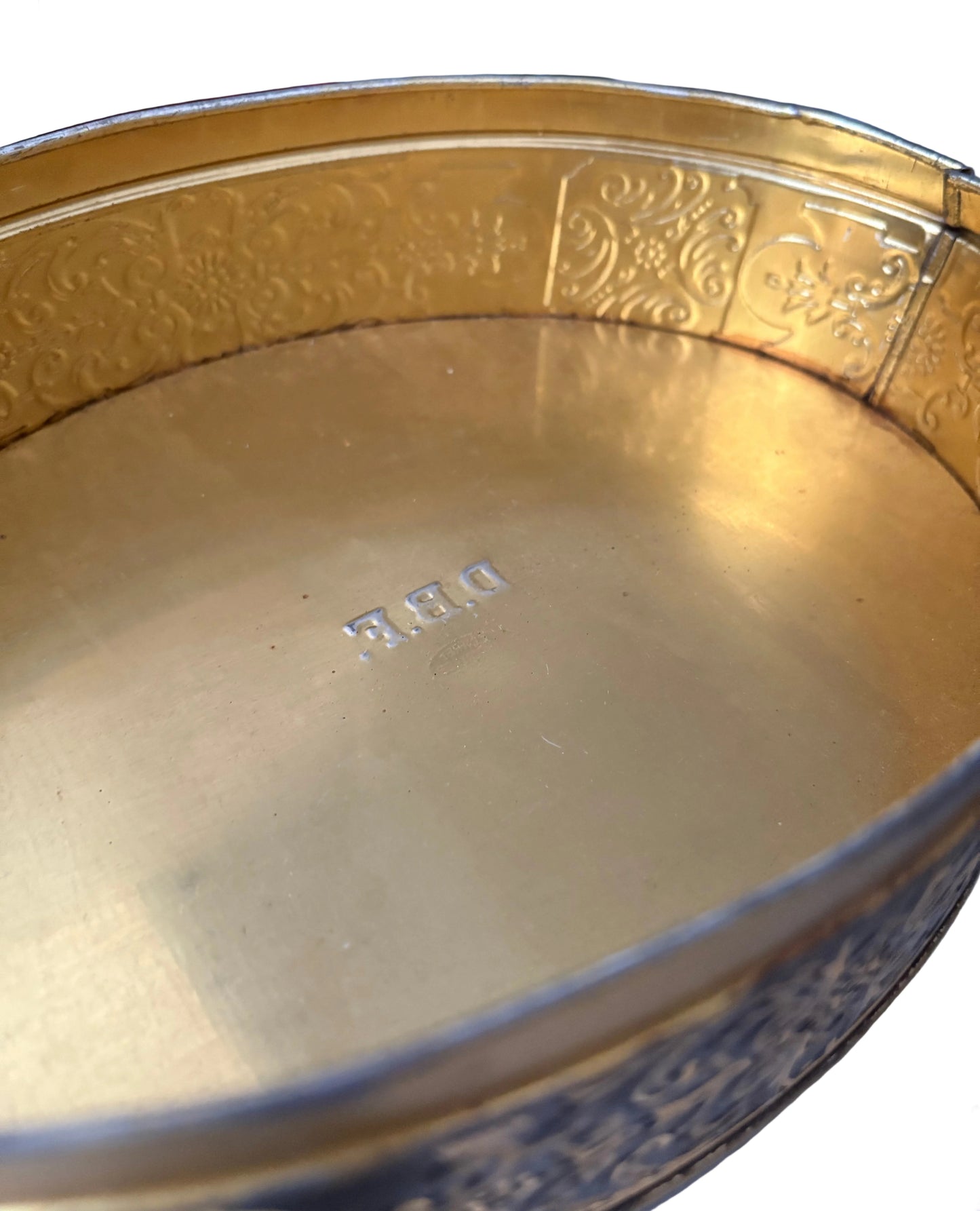 DBF Antwerp Tin Box – Oval Decorative Metal Box Oyster Eater Scene 1950s